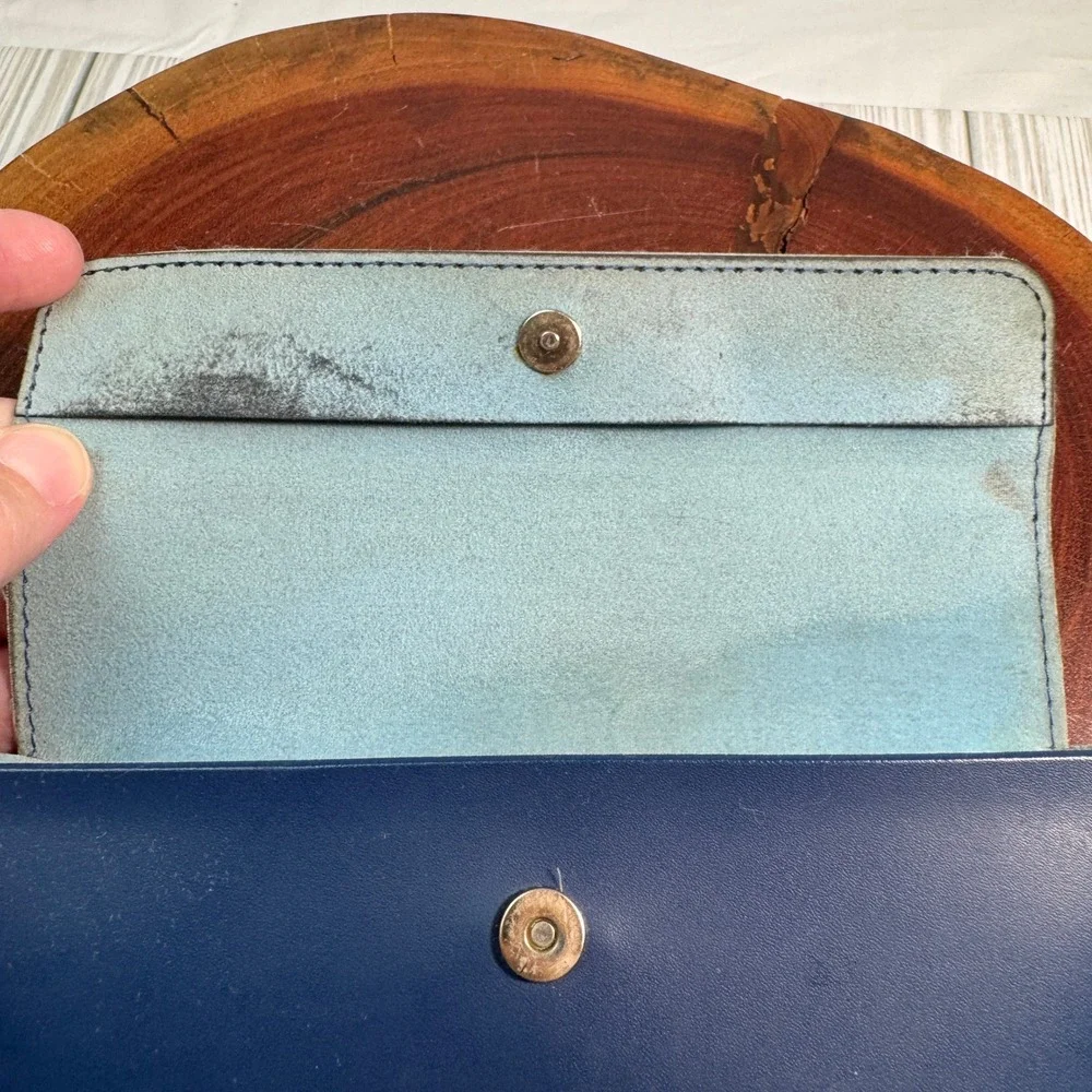 Draper James Navy Blue Magnetic Eyewear Sunglasses Case Faux Leather Soft Lining